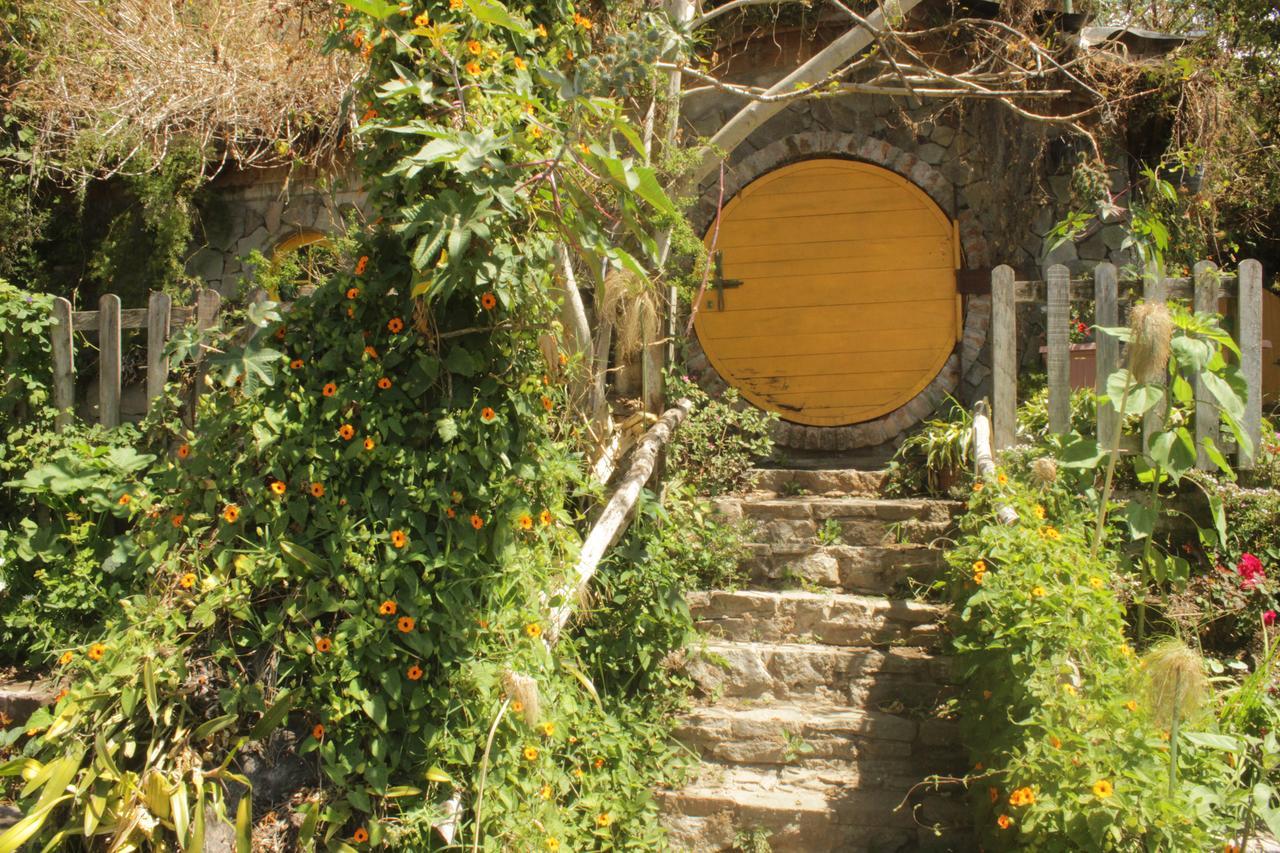 The Hobbit La Comarca Hotel Nueva San Salvador Exterior photo