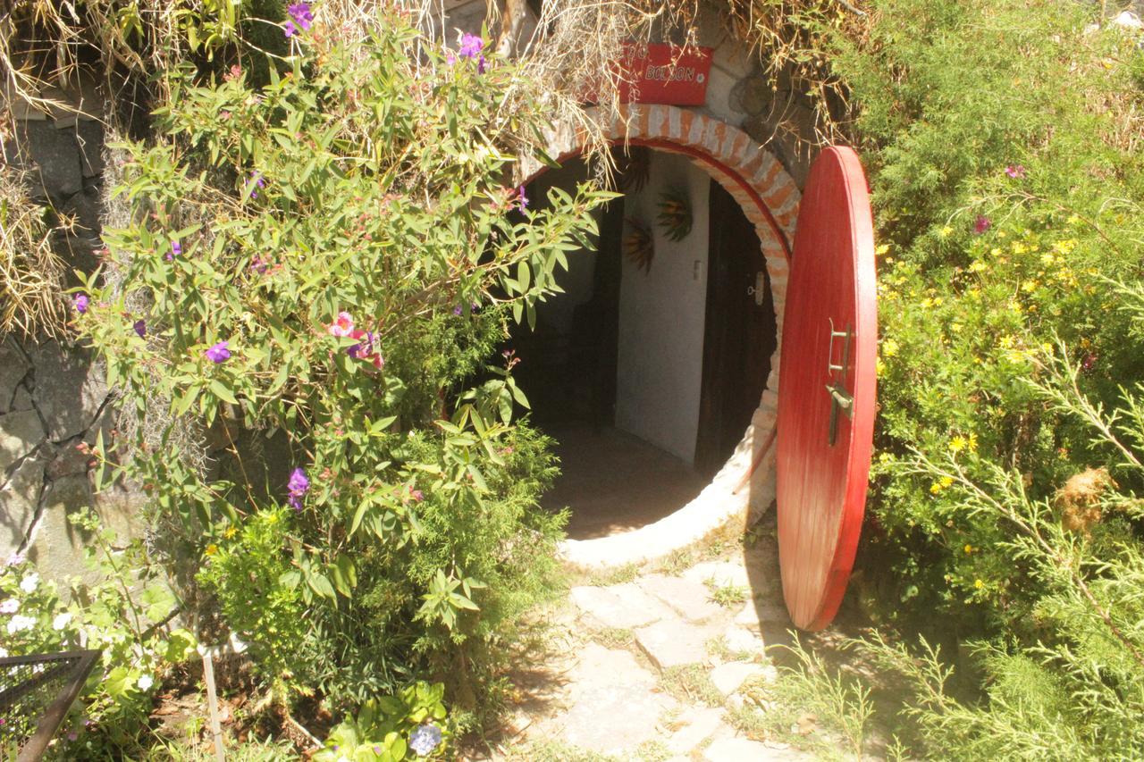The Hobbit La Comarca Hotel Nueva San Salvador Exterior photo